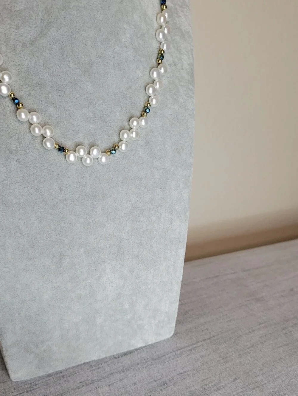 Freshwater Cultured Pearl Woven Zig-Zag Choker Necklace W/ Gold Tone Hook Clasp